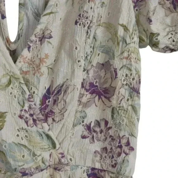 American  Eagle Floral Romper Wrap Front Cream Playsuit Cottage Core Size XS - Picture 7 of 16